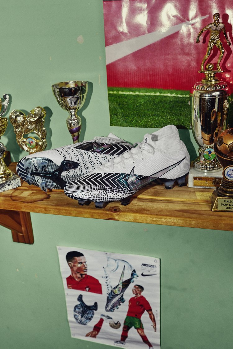 NIKE | MERCURIAL SPEED