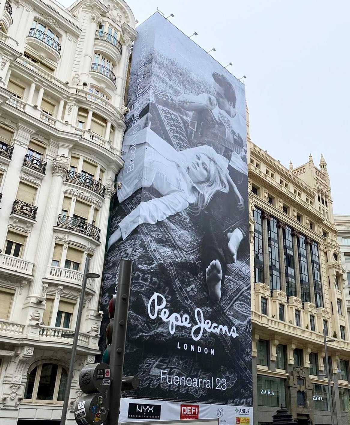 PEPE JEANS | BETWEEN US