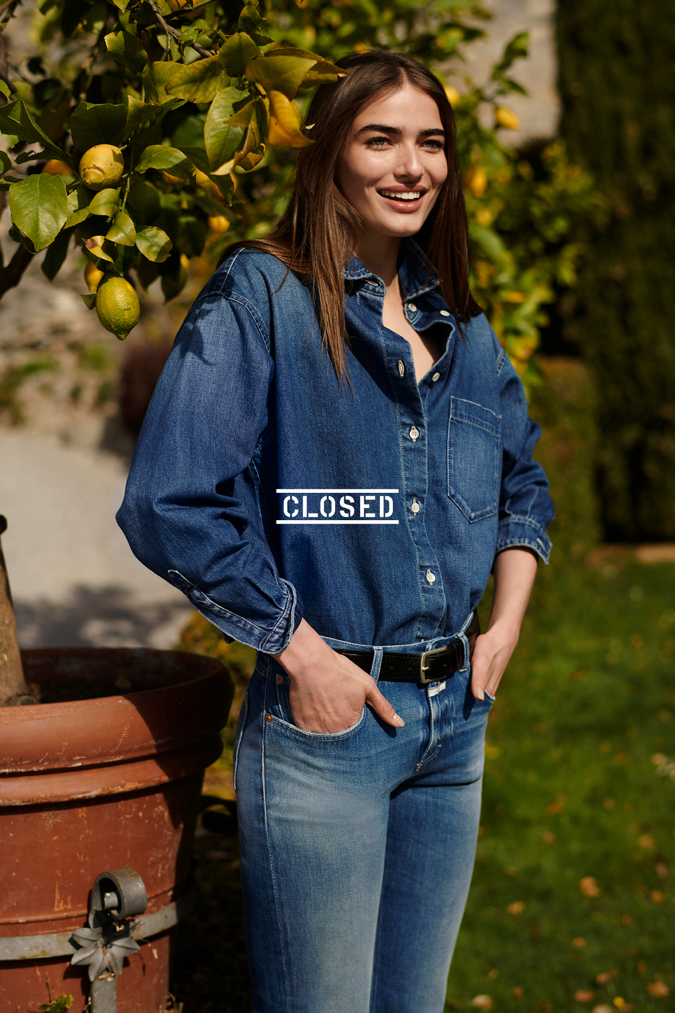 CLOSED AW22