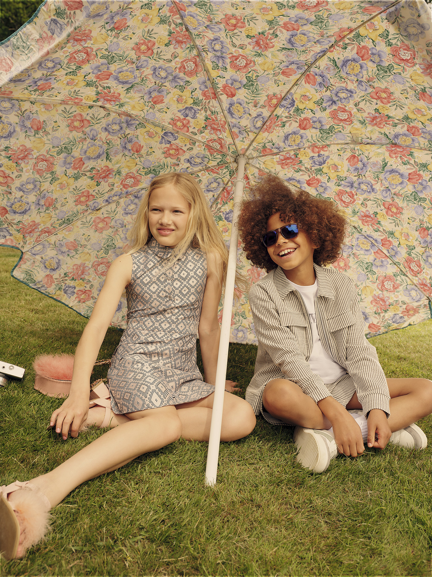 RIVER ISLAND | AUGUST 22