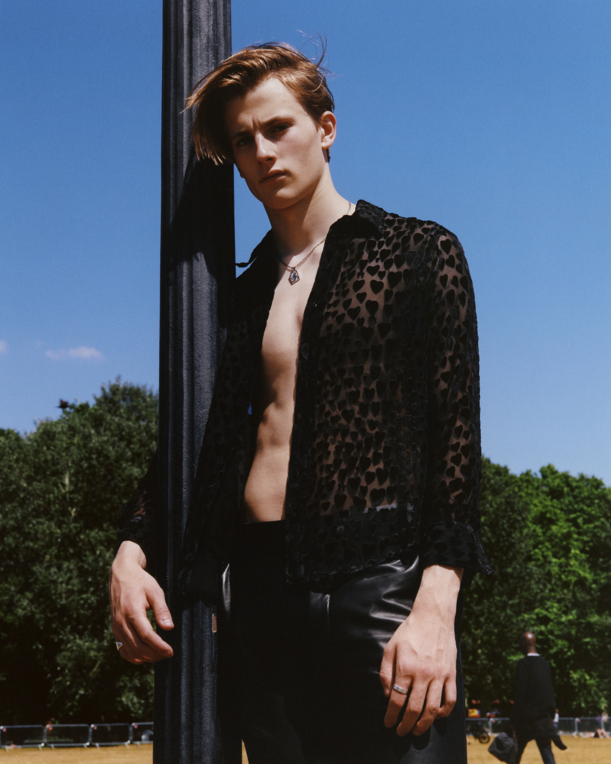 SANTI DE HITA | HERO MAGAZINE