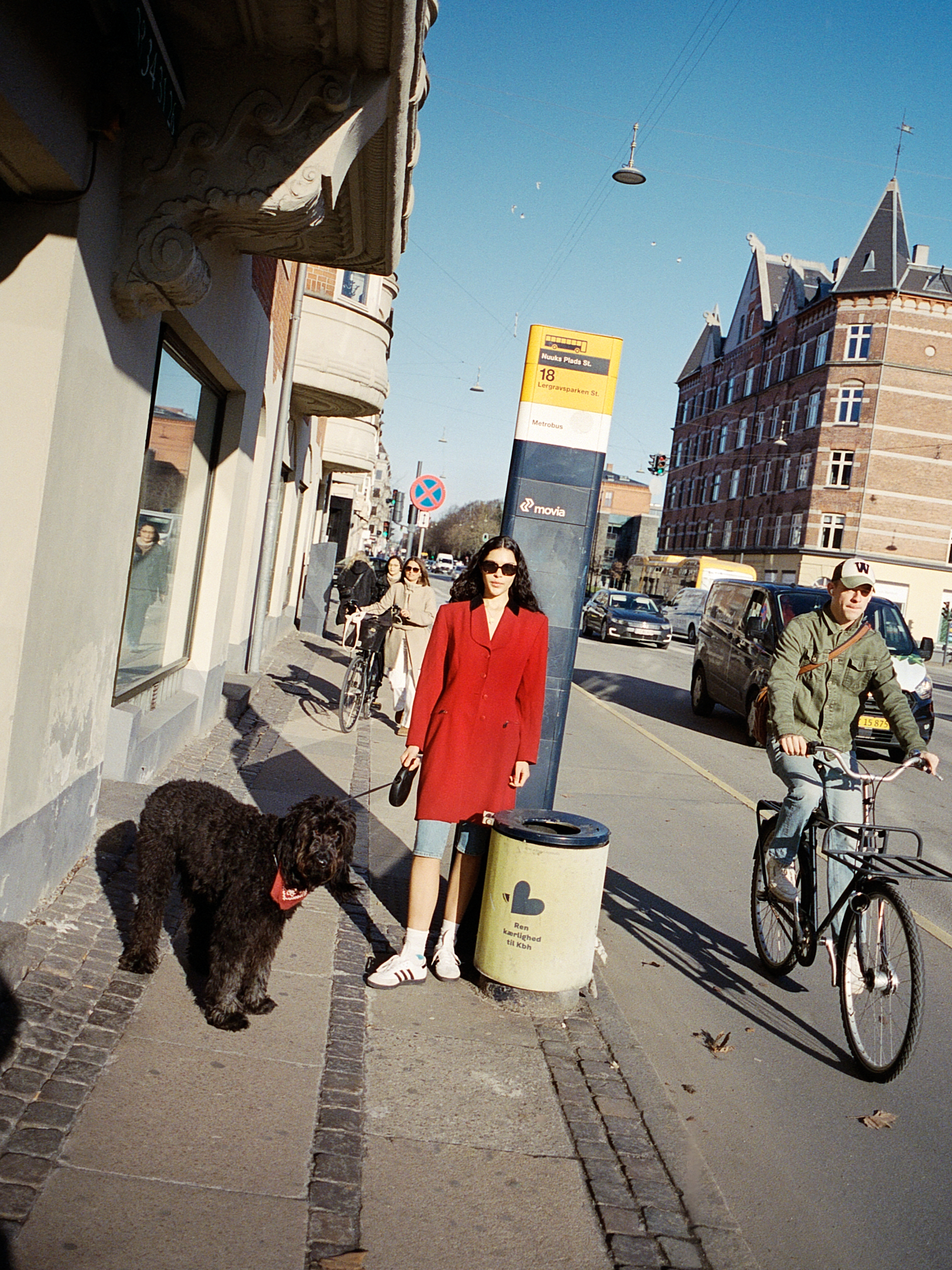 COSTUME | CLARA FOSSAR