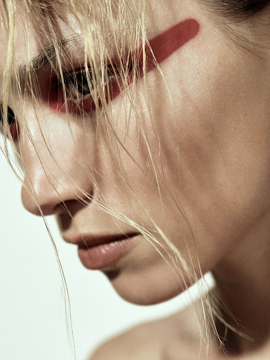 HANA JIRICKOVA BEAUTY