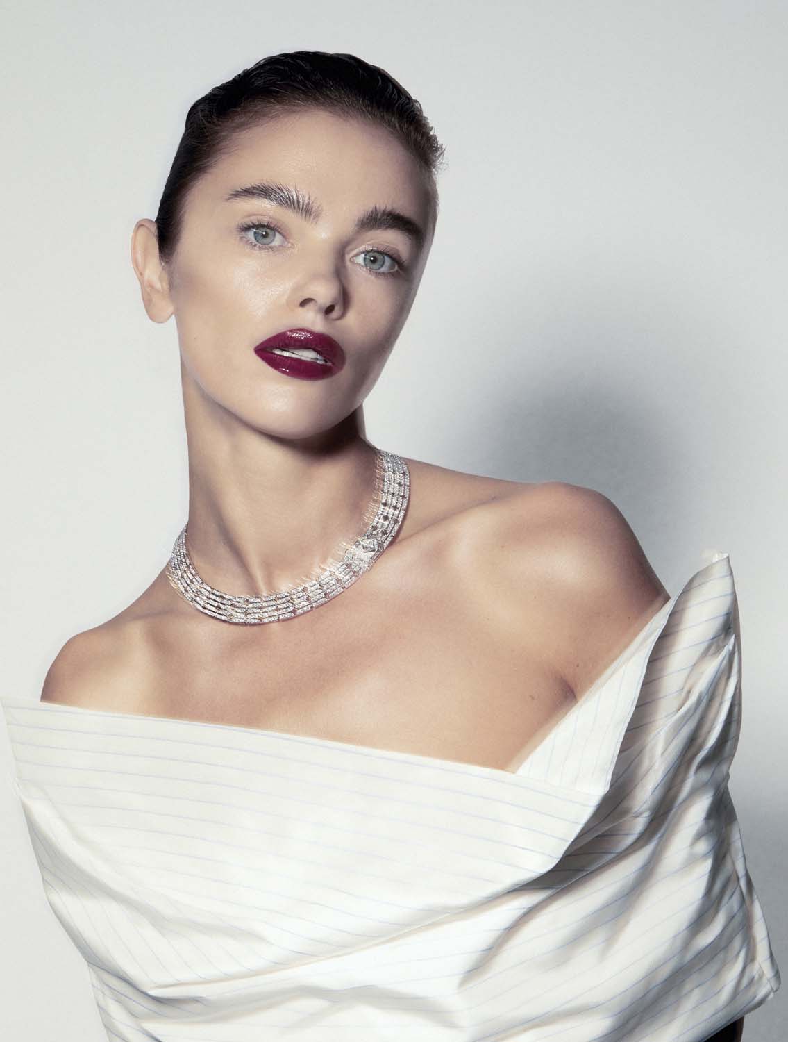 Mojeh Magazine | Jena Goldsack