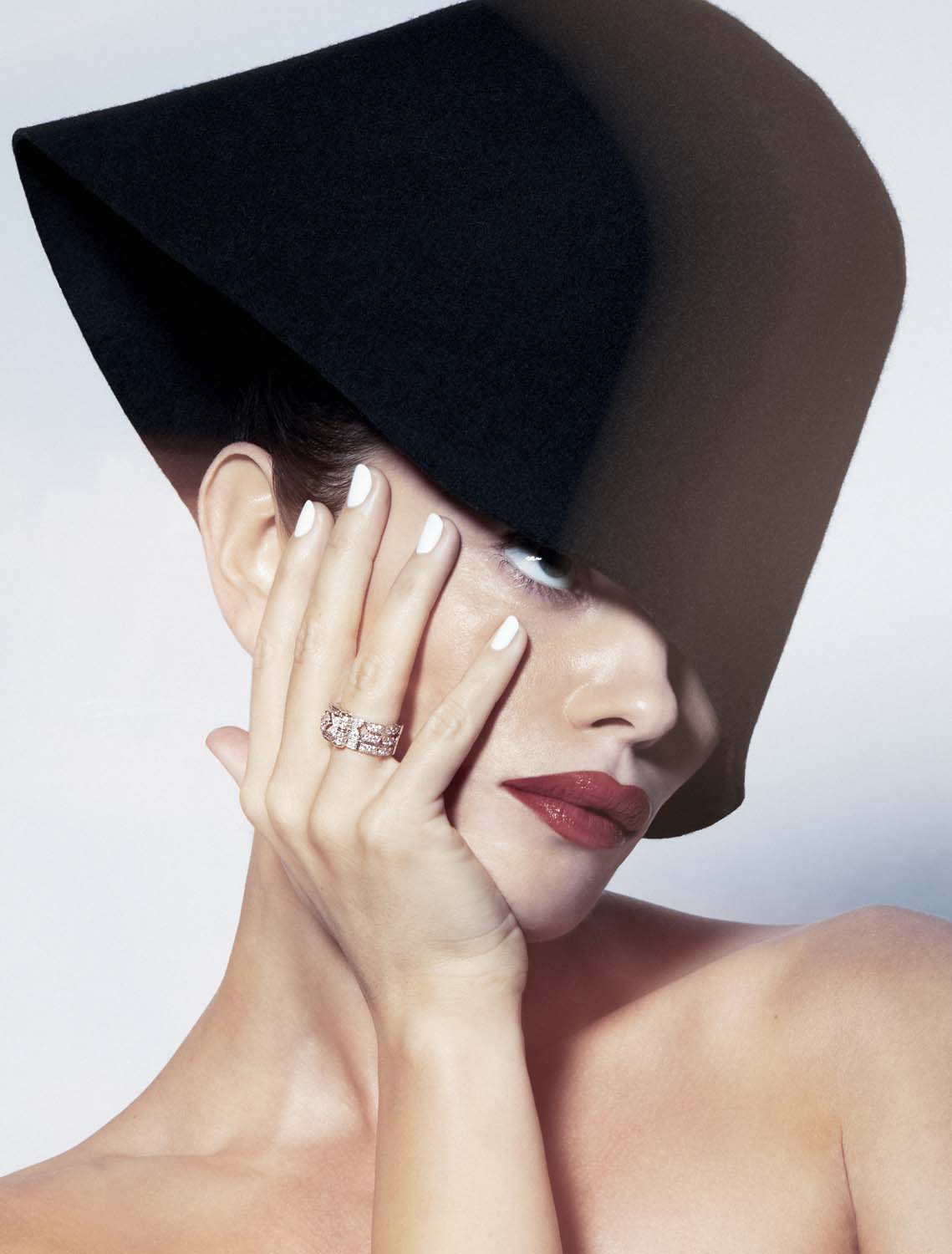 Mojeh Magazine | Jena Goldsack