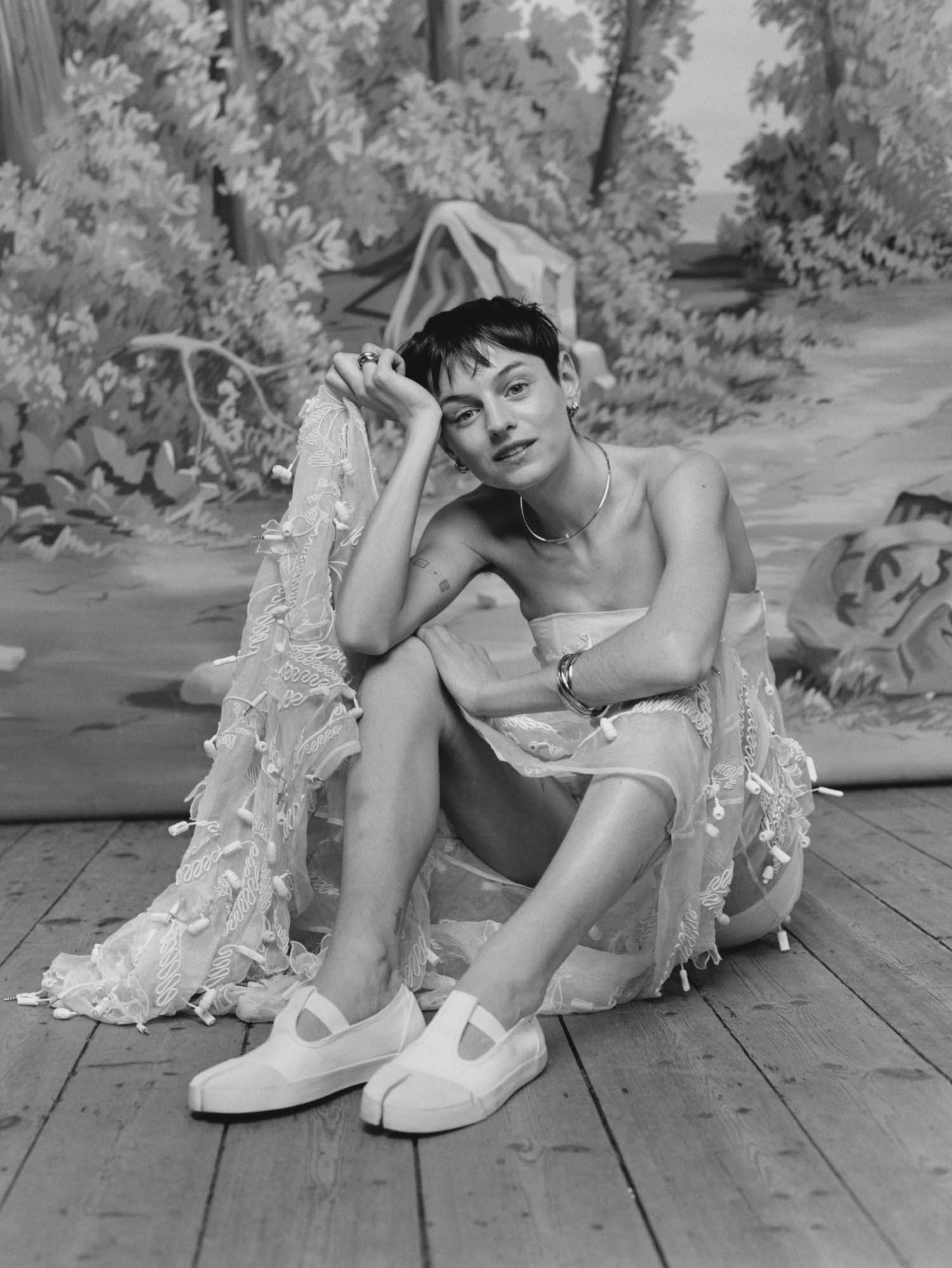 Modern Weekly Style | Emma Corrin