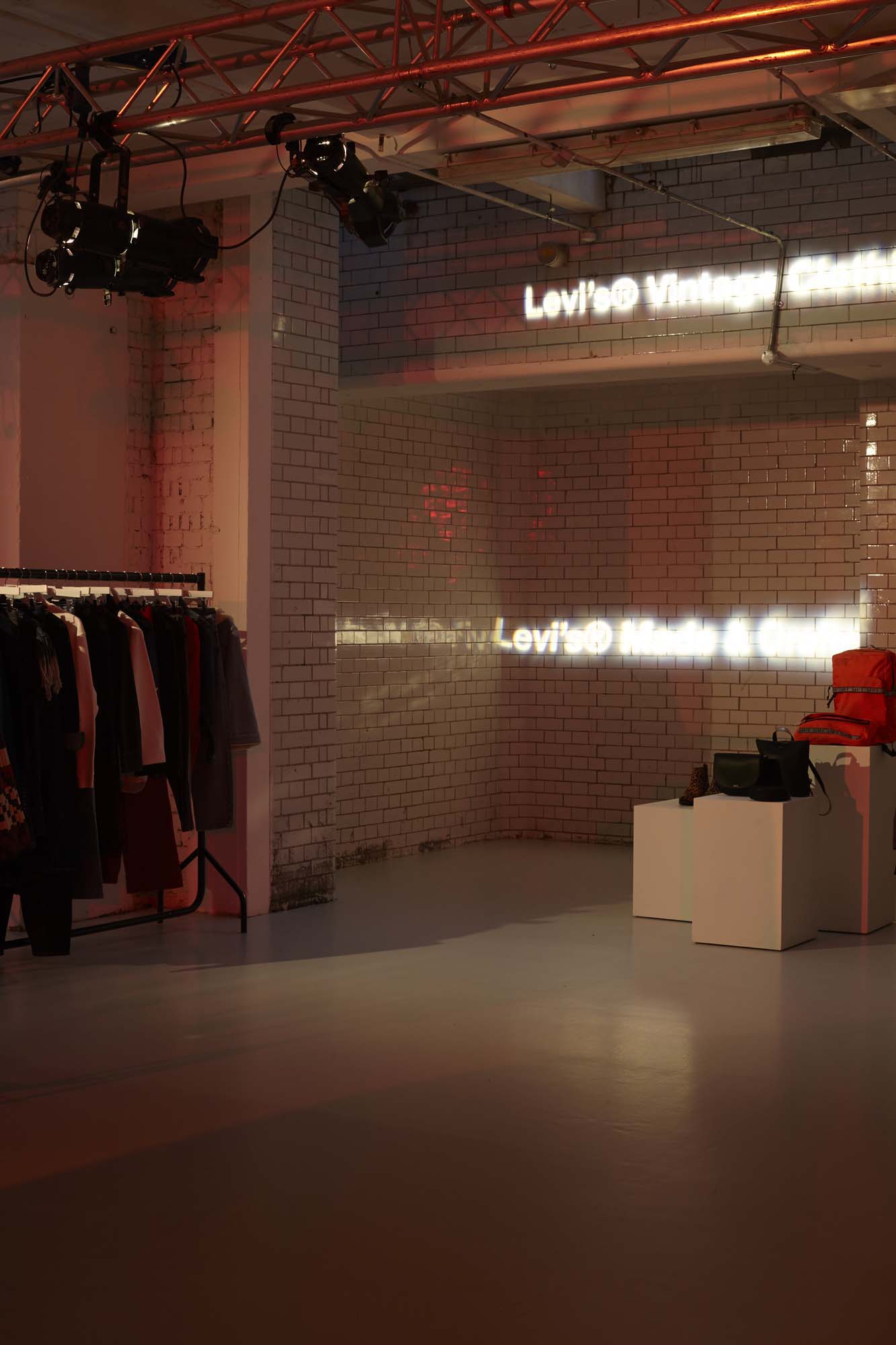 Exposure PR | Multibrand Showroom