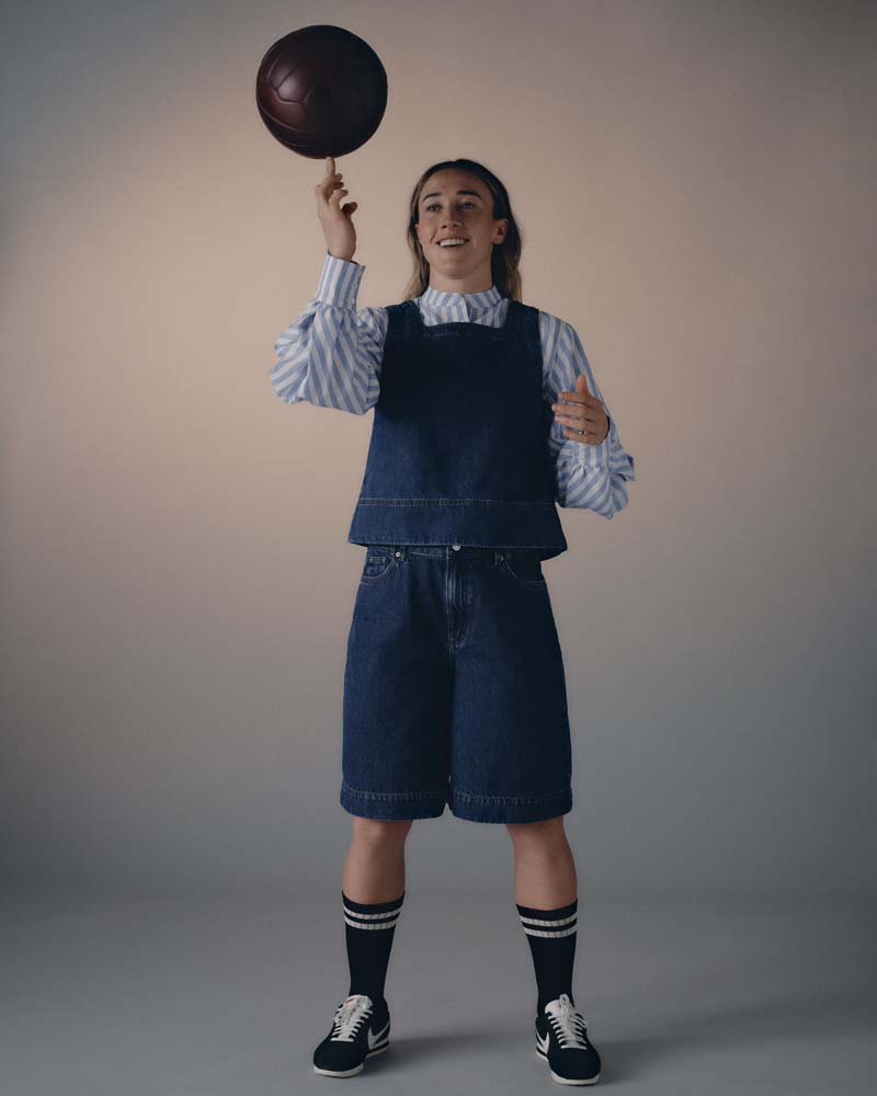 Aligne | Lucy Bronze