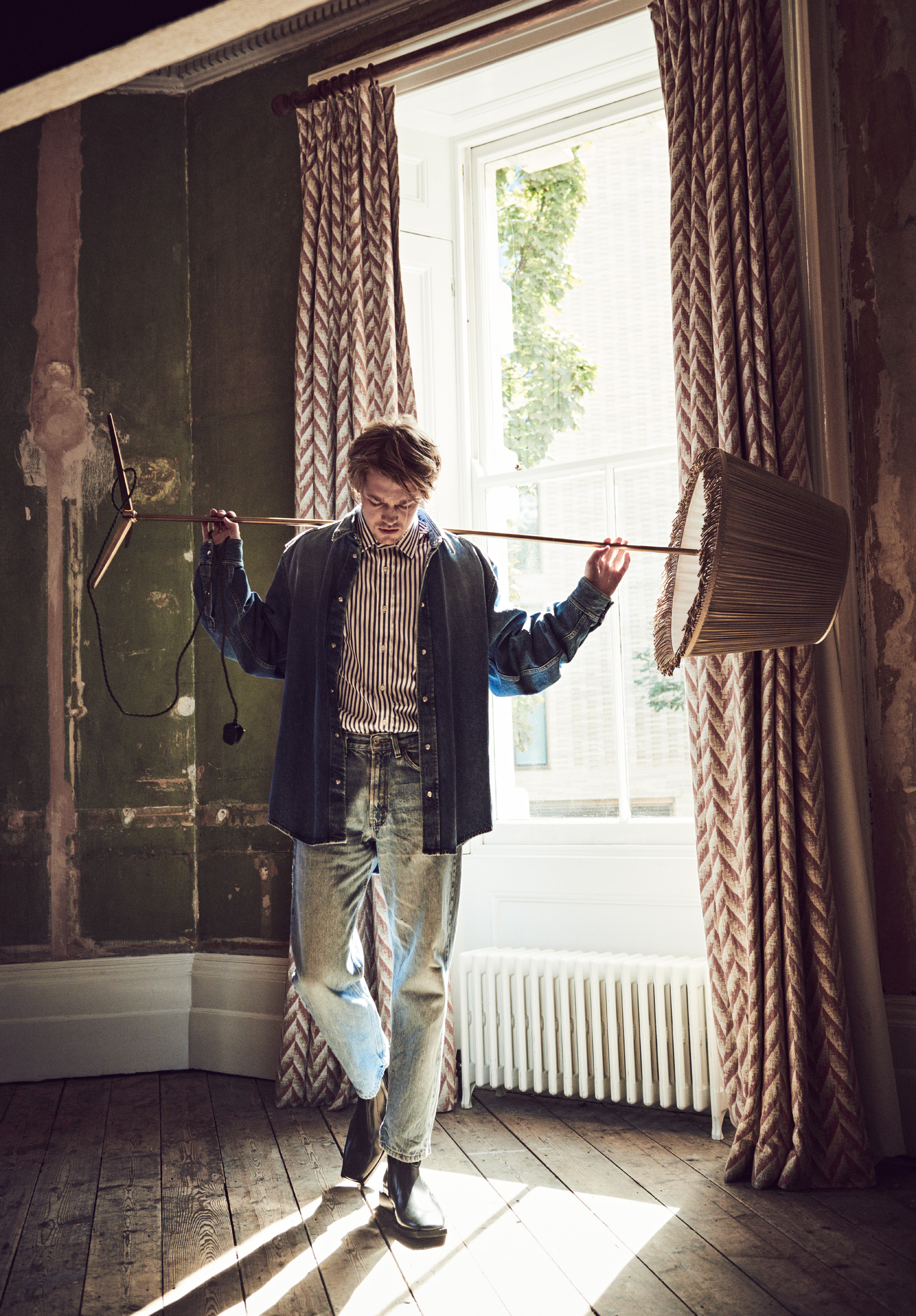 Joe Alwyn | Man About Town