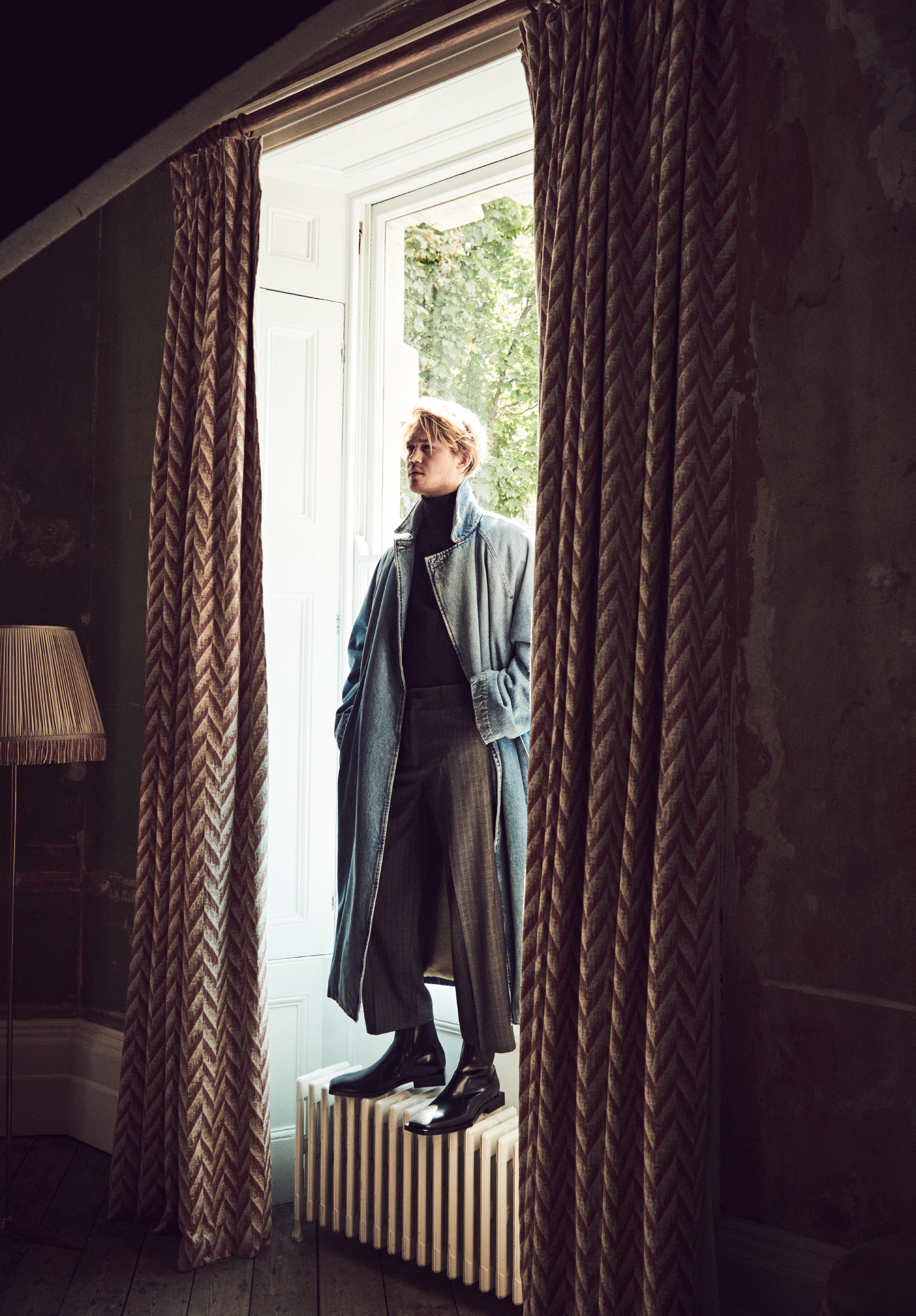 Joe Alwyn | Man About Town