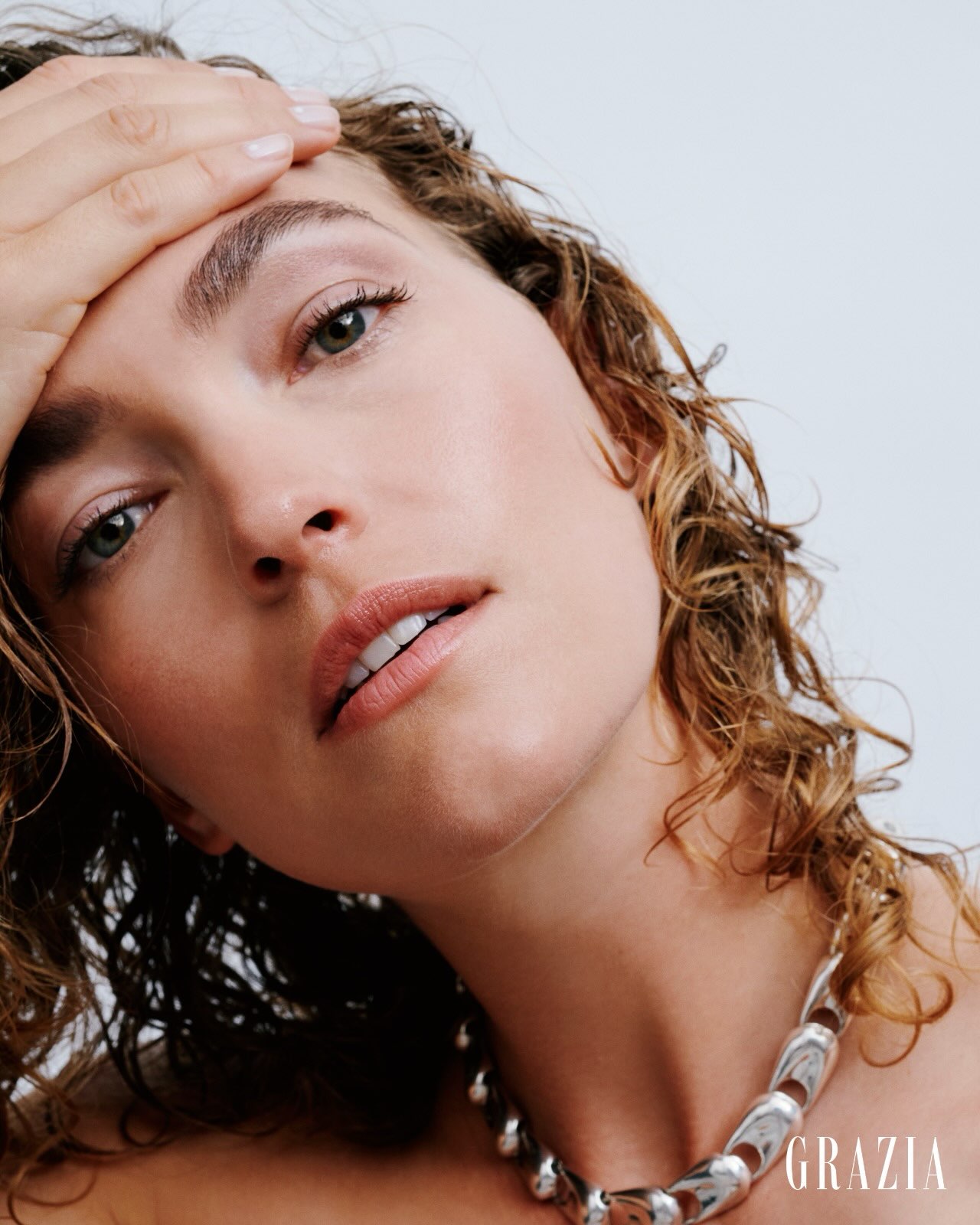 Arizona Muse | Grazia x Clarins